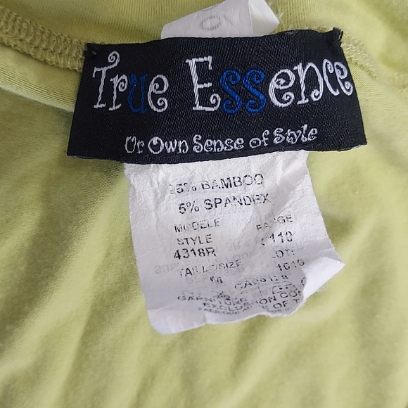 True Essence bamboo sleeveless tank top, medium - Picture 3 of 4